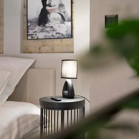 Apartmán R2 *
